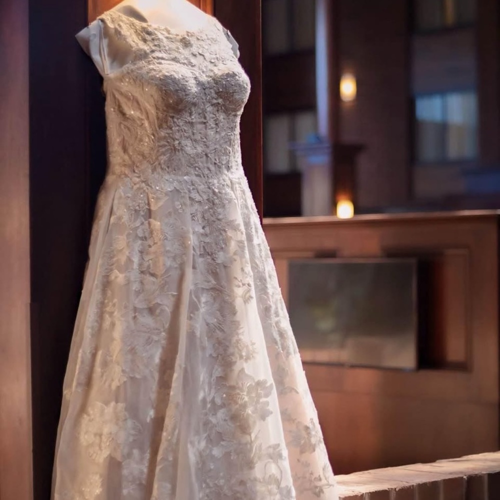 Vintage Oleg Cassini High Neck Tank Lace Ballgown